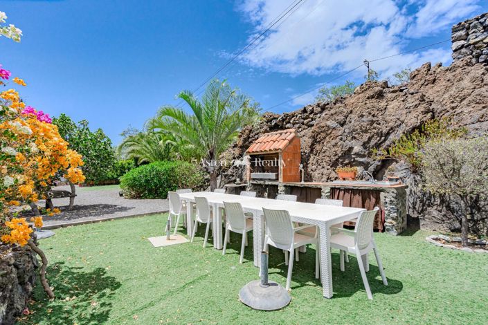 Image No.5-5 Bed House for sale