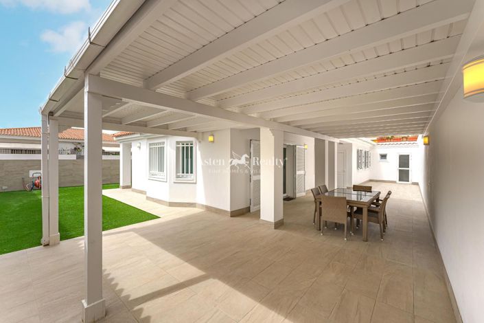 Image No.6-3 Bed Villa for sale