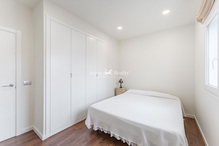 Image No.14-3 Bed Villa for sale