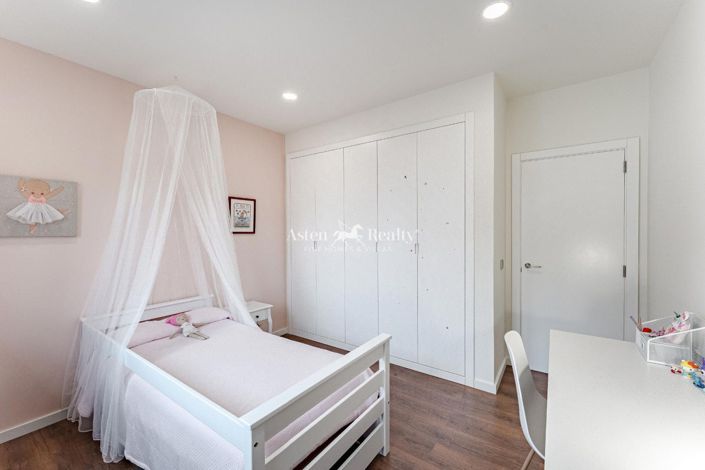 Image No.17-3 Bed Villa for sale