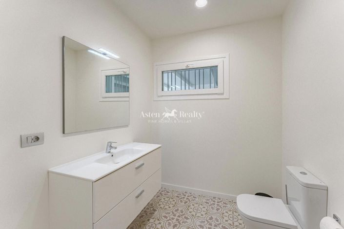 Image No.18-3 Bed Villa for sale