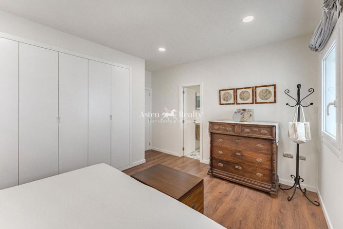 Image No.21-3 Bed Villa for sale