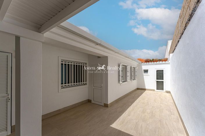 Image No.4-3 Bed Villa for sale