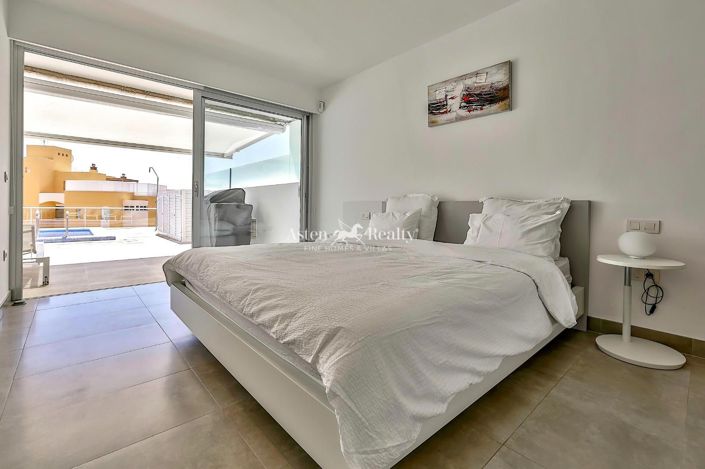 Image No.12-2 Bed Flat for sale