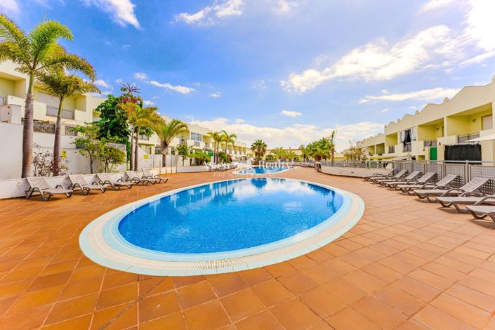 Image No.27-4 Bed House for sale