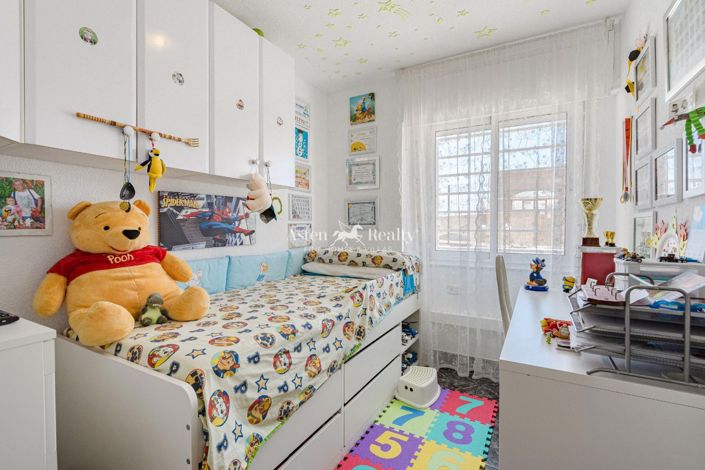 Image No.6-3 Bed Flat for sale