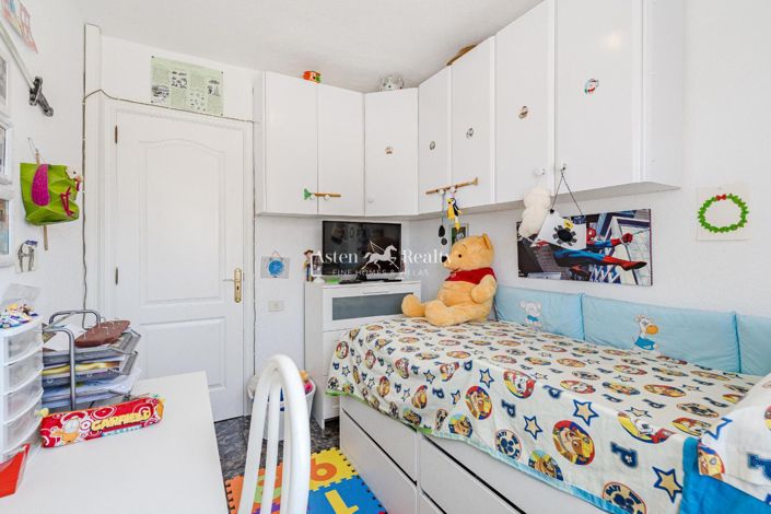 Image No.7-3 Bed Flat for sale