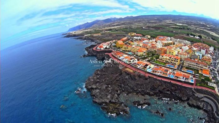 Image No.3-6 Bed House for sale