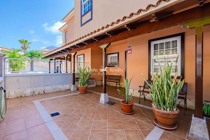 Image No.2-3 Bed House for sale