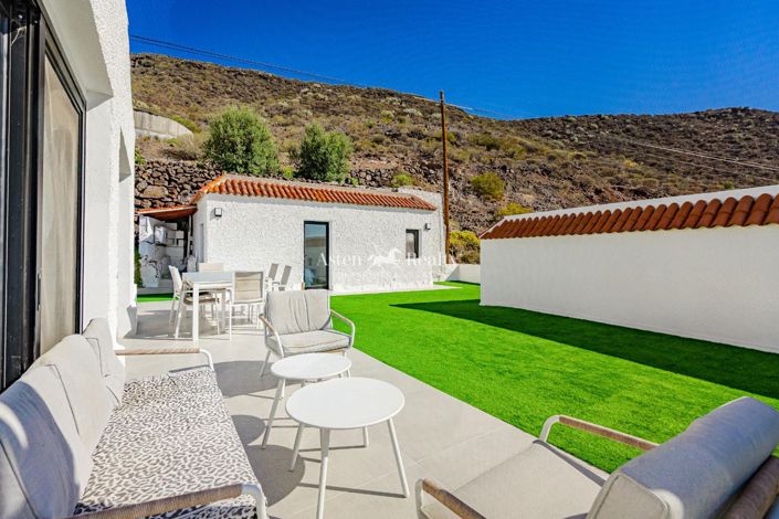 Image No.38-5 Bed Villa for sale