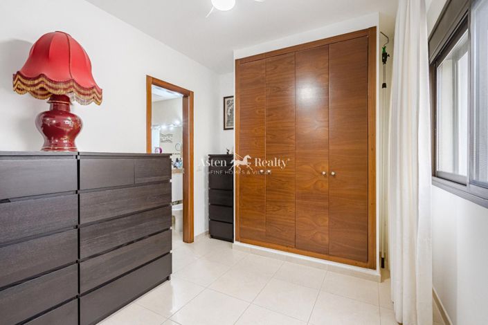 Image No.7-3 Bed House for sale