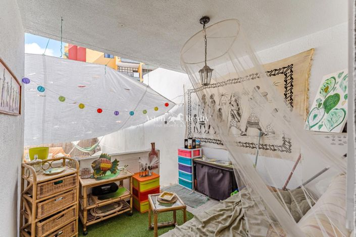 Image No.18-4 Bed House for sale