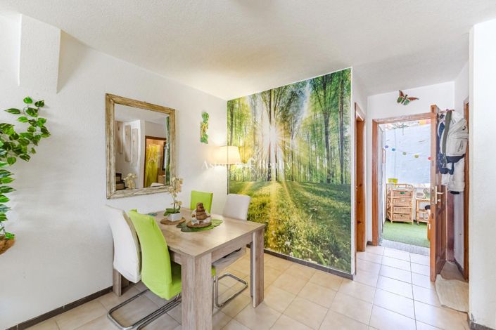 Image No.4-4 Bed House for sale