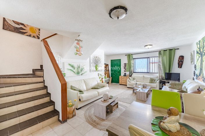 Image No.5-4 Bed House for sale