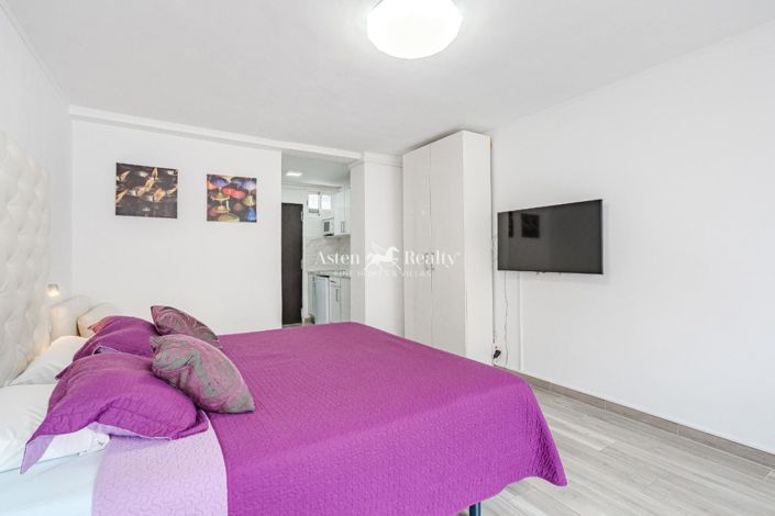 Image No.7-Studio for sale