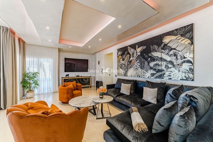 Image No.9-3 Bed Villa for sale