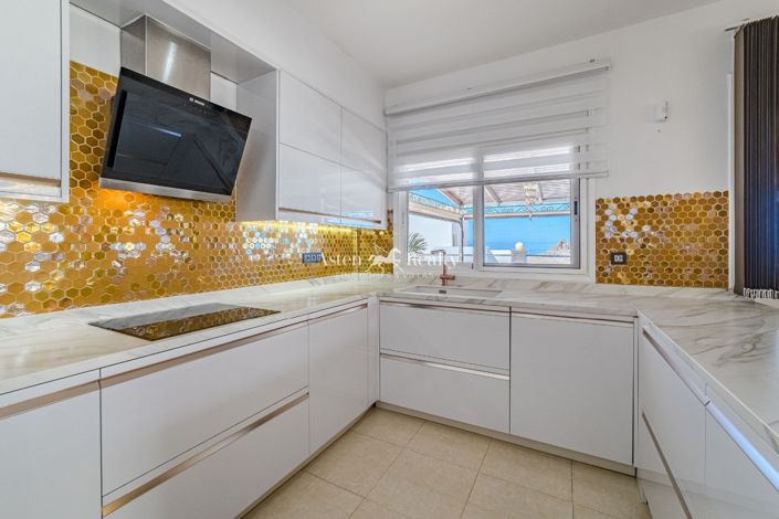 Image No.14-3 Bed Villa for sale