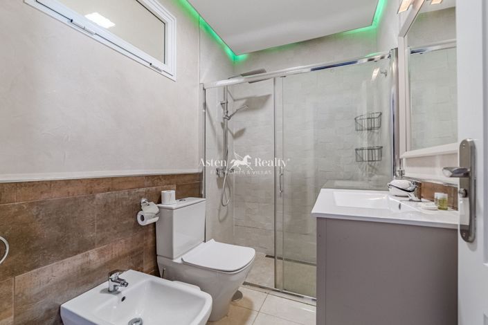 Image No.22-3 Bed Villa for sale