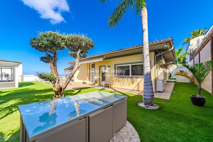 Image No.2-3 Bed Villa for sale