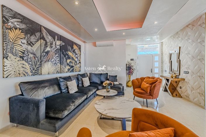 Image No.8-3 Bed Villa for sale