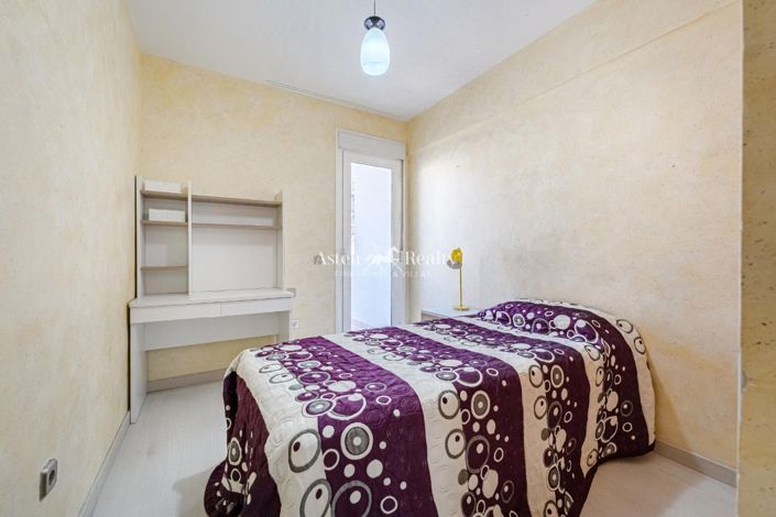 Image No.14-4 Bed House for sale