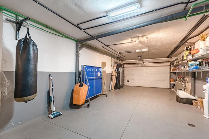 Image No.22-4 Bed House for sale