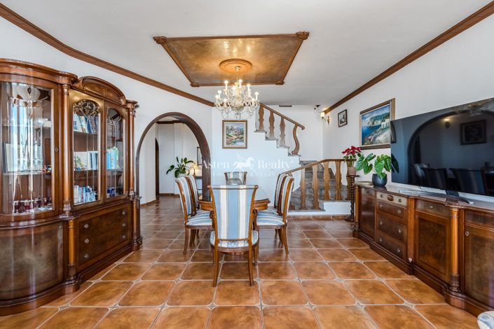 Image No.14-6 Bed Villa for sale