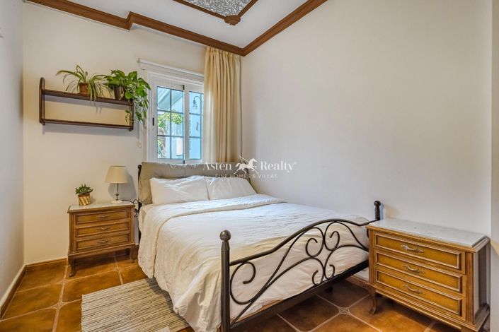 Image No.23-6 Bed Villa for sale