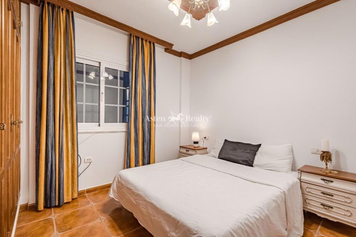 Image No.29-6 Bed Villa for sale