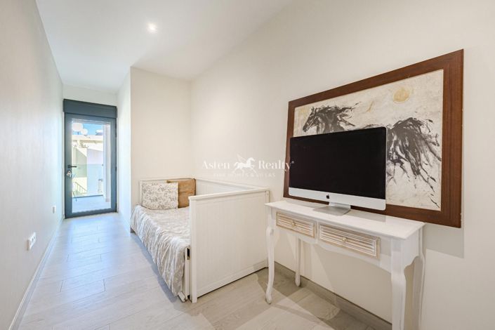 Image No.24-2 Bed Penthouse for sale