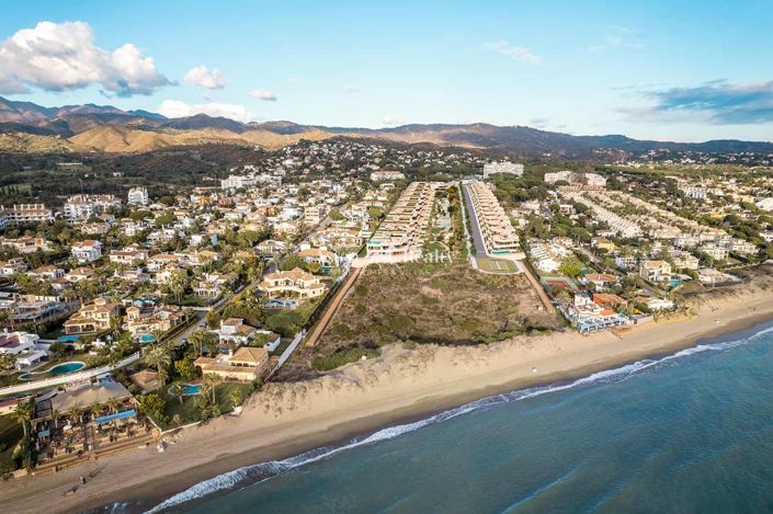 Image No.2-4 Bed House for sale