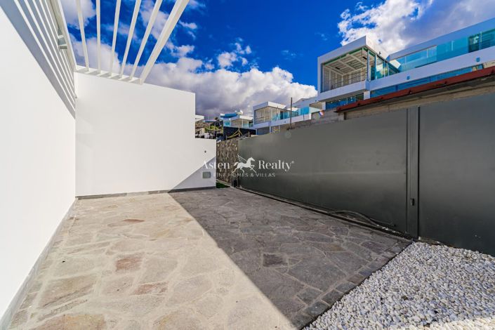 Image No.20-6 Bed Villa for sale