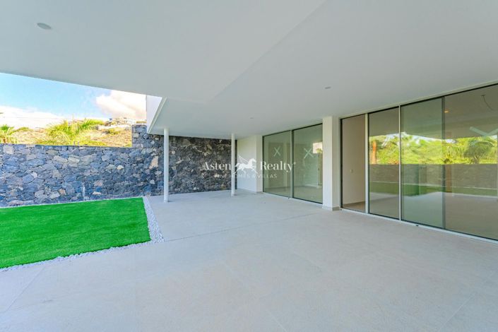 Image No.23-6 Bed Villa for sale