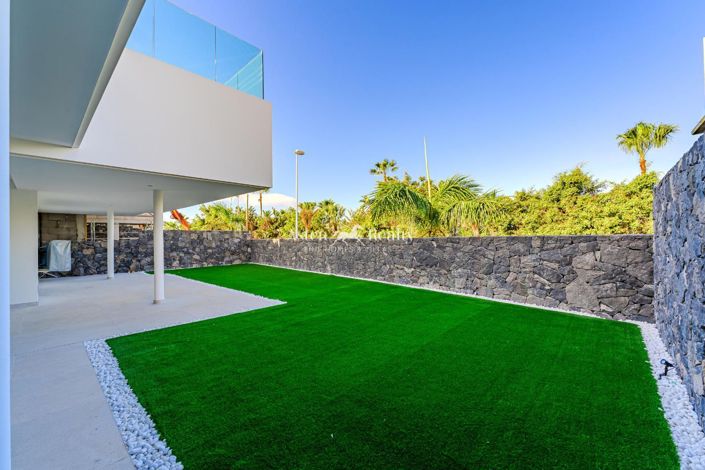 Image No.24-6 Bed Villa for sale