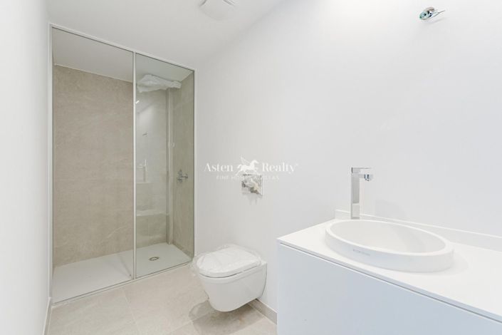 Image No.29-6 Bed Villa for sale