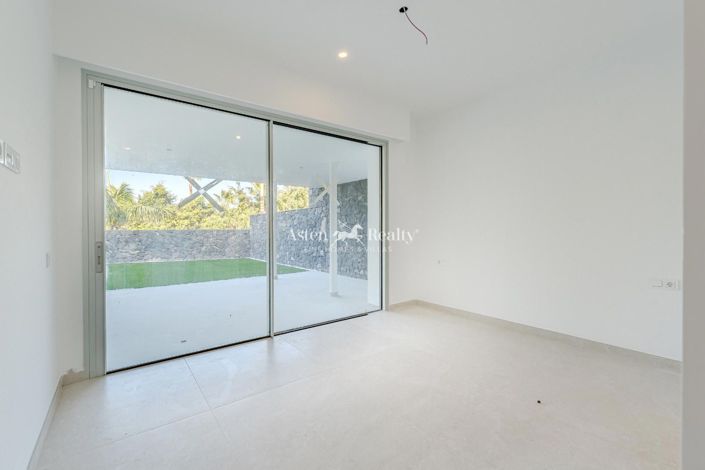 Image No.34-6 Bed Villa for sale