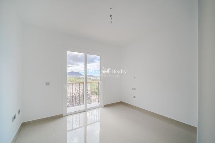 Image No.16-5 Bed Villa for sale