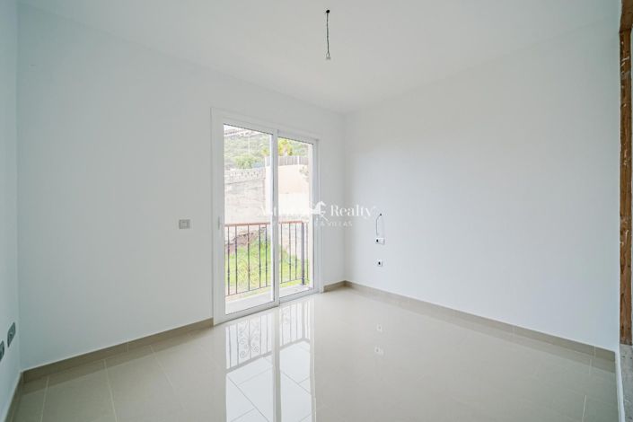 Image No.20-5 Bed Villa for sale