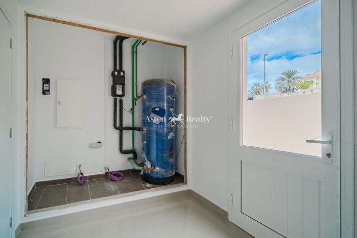 Image No.37-5 Bed Villa for sale