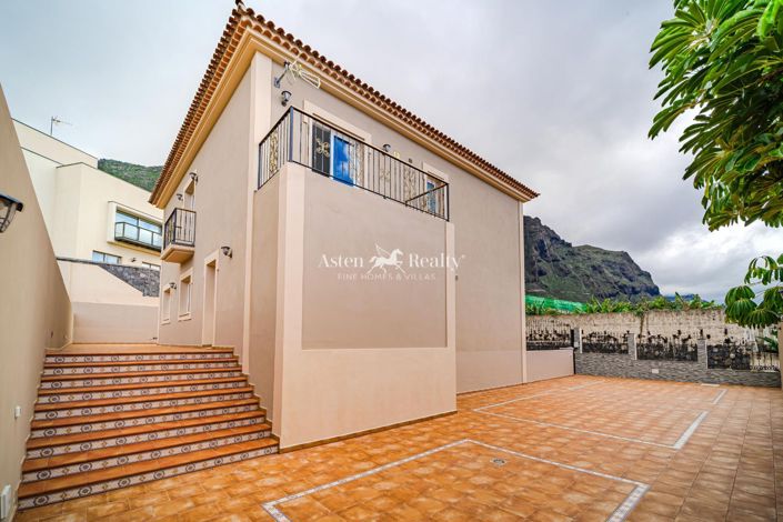 Image No.7-5 Bed Villa for sale