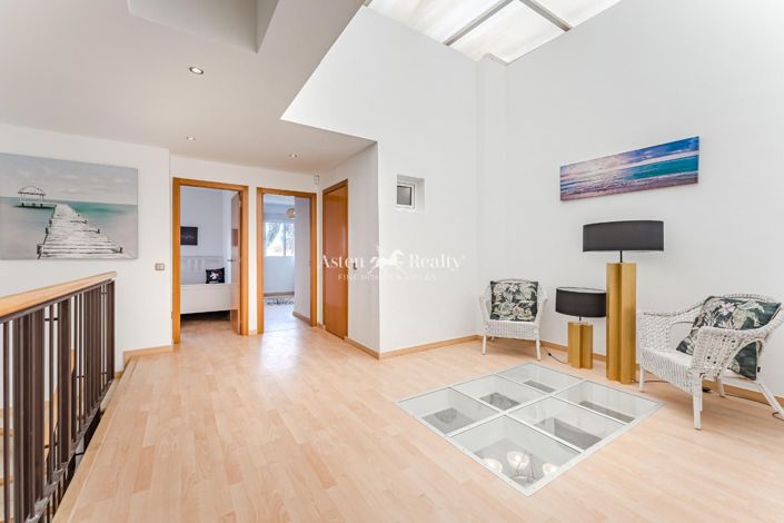 Image No.1-House for sale