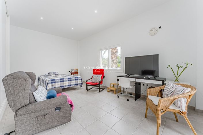 Image No.24-5 Bed Villa for sale