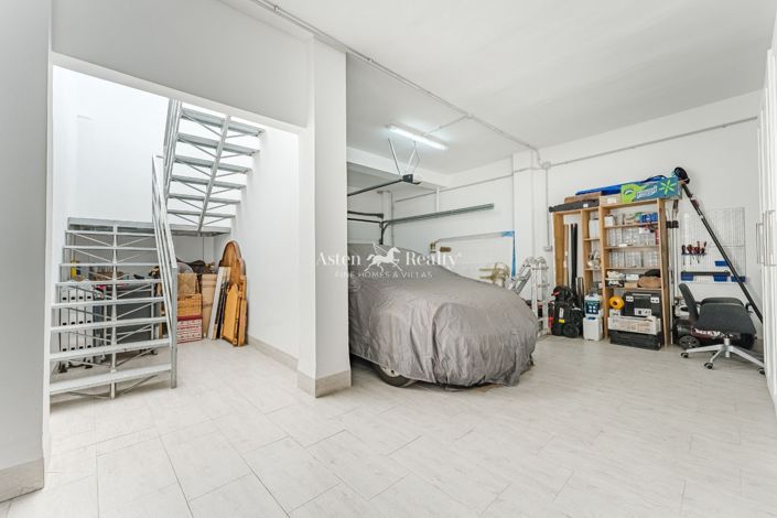 Image No.32-5 Bed Villa for sale