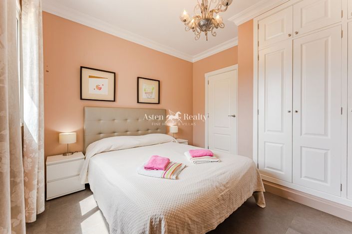 Image No.14-4 Bed Villa for sale