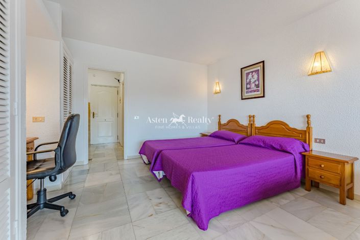 Image No.10-Studio for sale