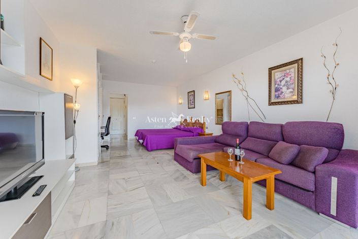 Image No.5-Studio for sale