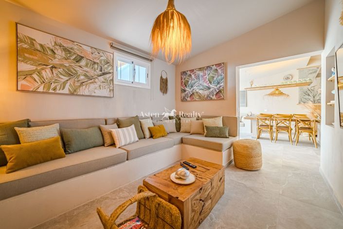 Image No.40-5 Bed Villa for sale