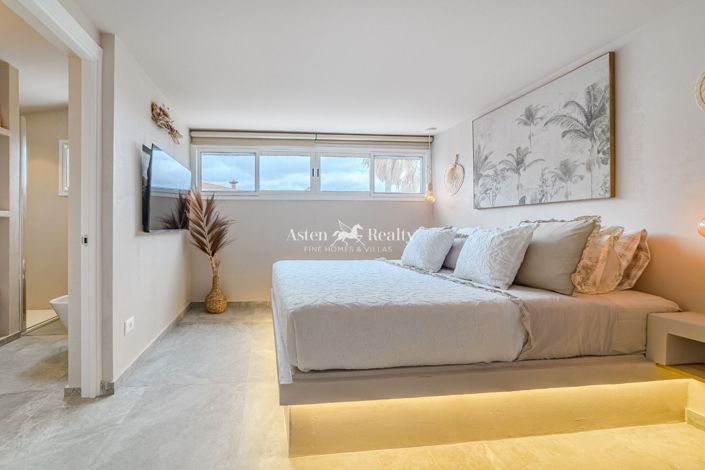 Image No.41-5 Bed Villa for sale