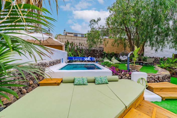 Image No.52-5 Bed Villa for sale