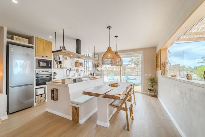 Image No.5-5 Bed Villa for sale